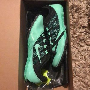 Zoom rival track sneakers. Brand new never worn.